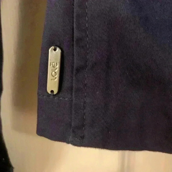 Lolë woman’s navy blue Dakota full  zip jacket. Fall season start - Picture 4 of 10